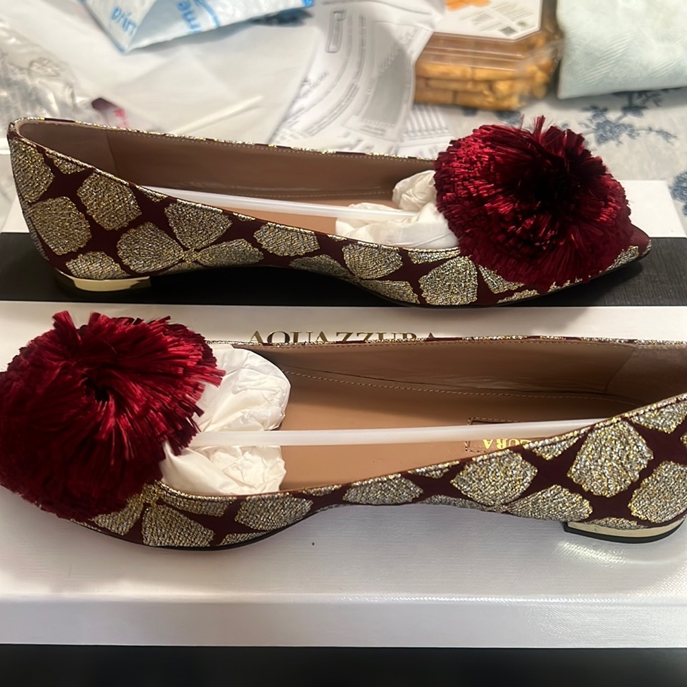 Beautiful Aquazzura ballet flats New in Box.